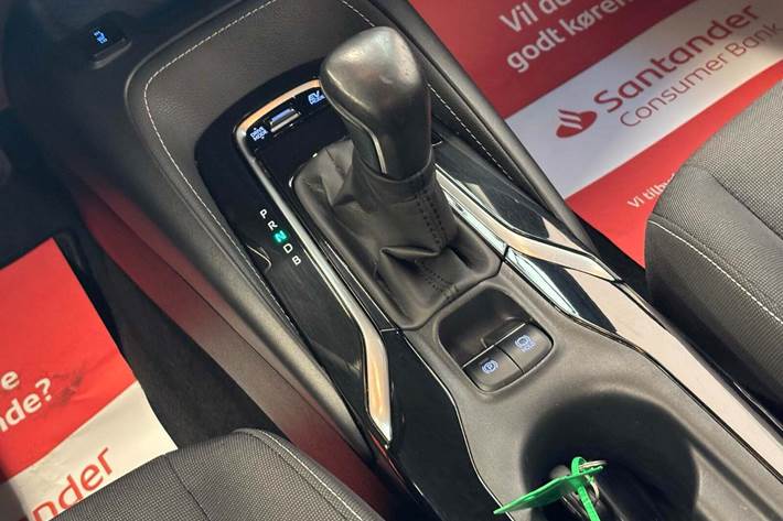 Blå Toyota Corolla fra 2020