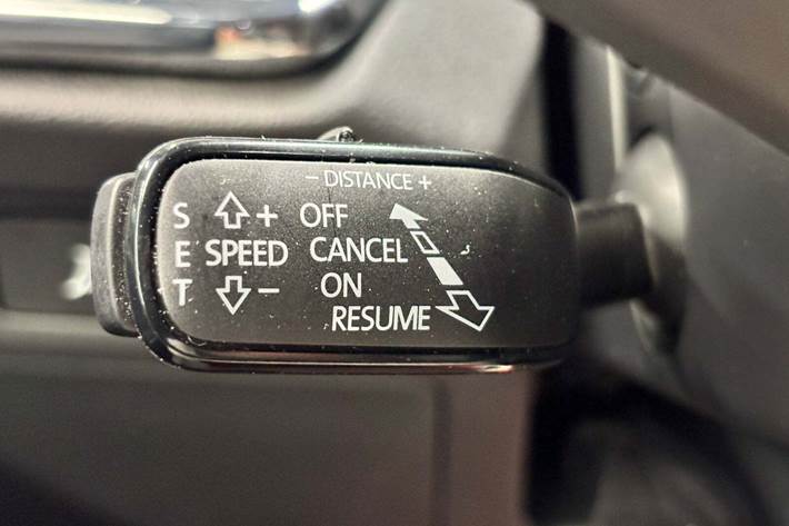 Grå Skoda Enyaq fra 2022