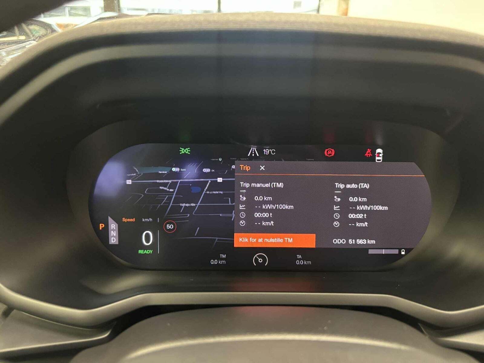 Grå Polestar 2 fra 2023