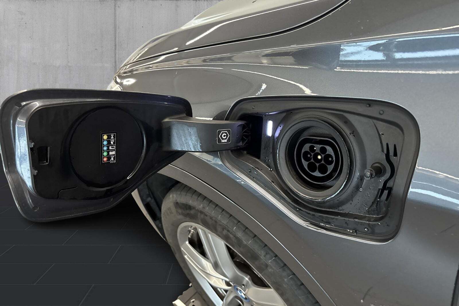 Grå BMW X1 fra 2022