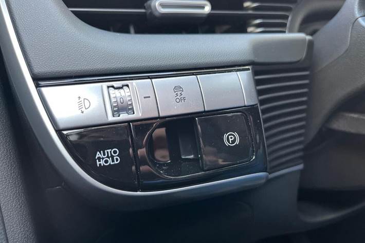 Hvid Hyundai Ioniq 5 fra 2024