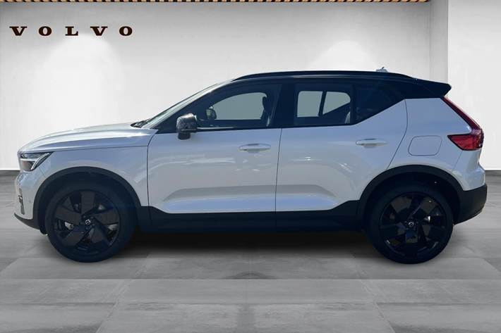 Hvid Volvo EX40 fra 2026
