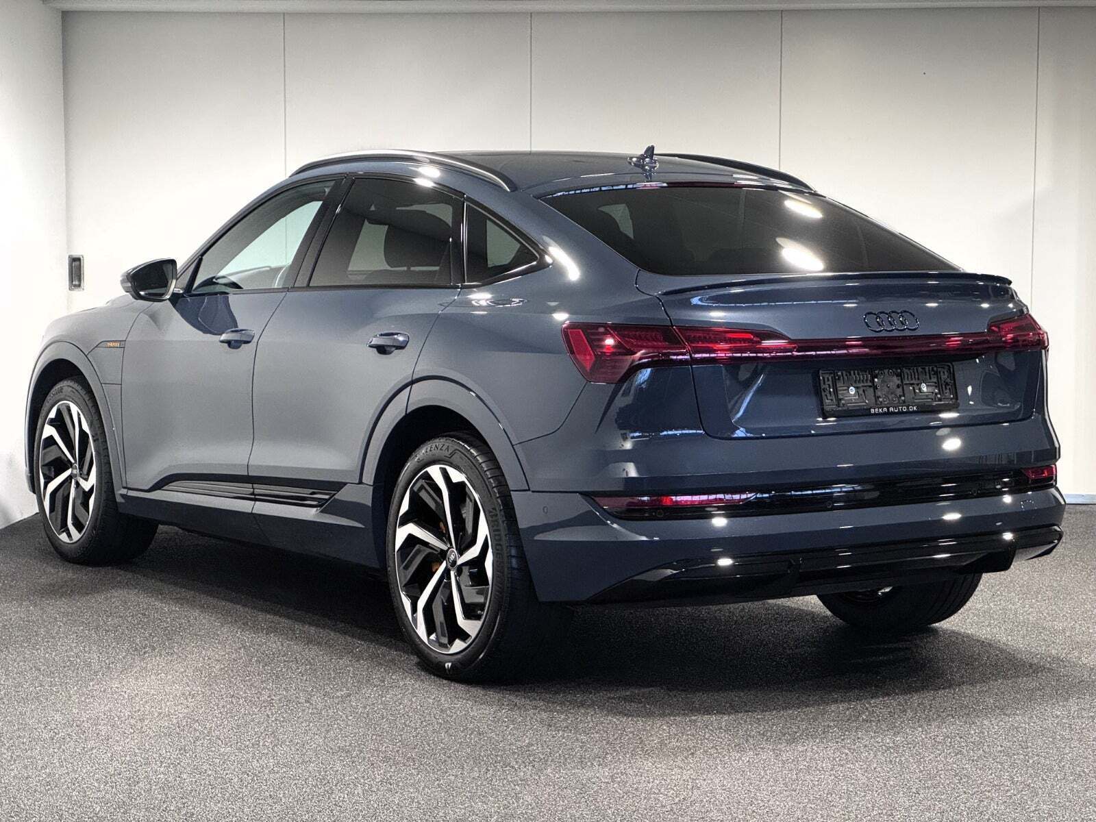 Audi e-tron 55 S-line Sportback quattro