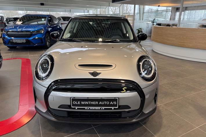 Grå Mini Cooper SE fra 2023