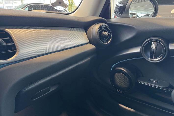 Grå Mini Cooper SE fra 2023