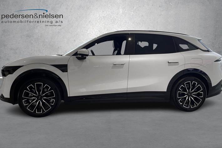 Hvid Zeekr 7X fra 2025