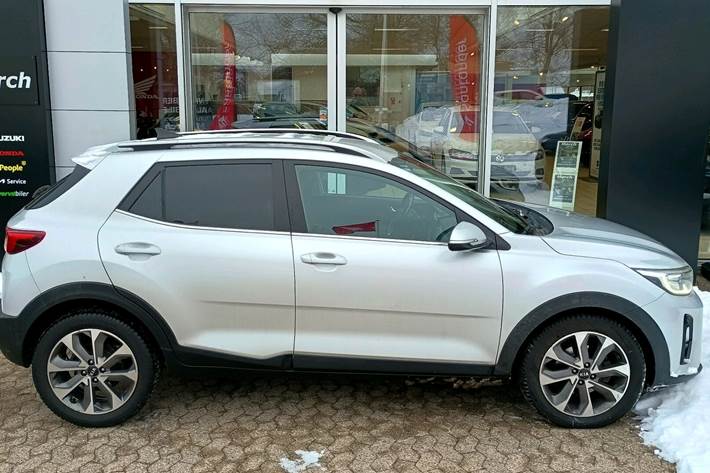 Sølv Kia Stonic fra 2019