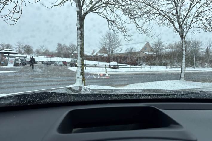 Grå Toyota Yaris Cross fra 2022