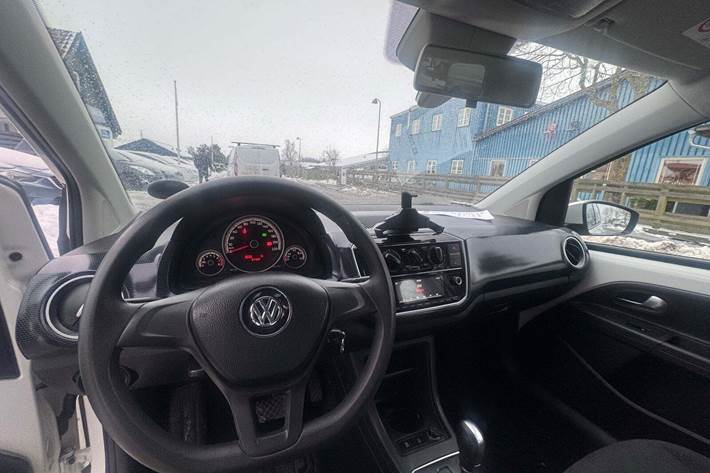 Hvid VW UP! fra 2017