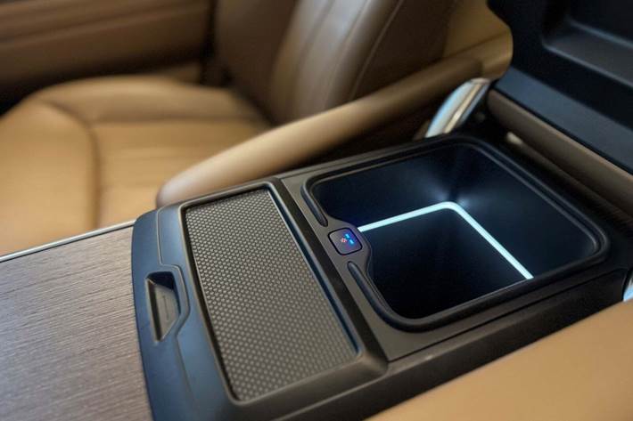 Grøn Land Rover Range Rover fra 2023