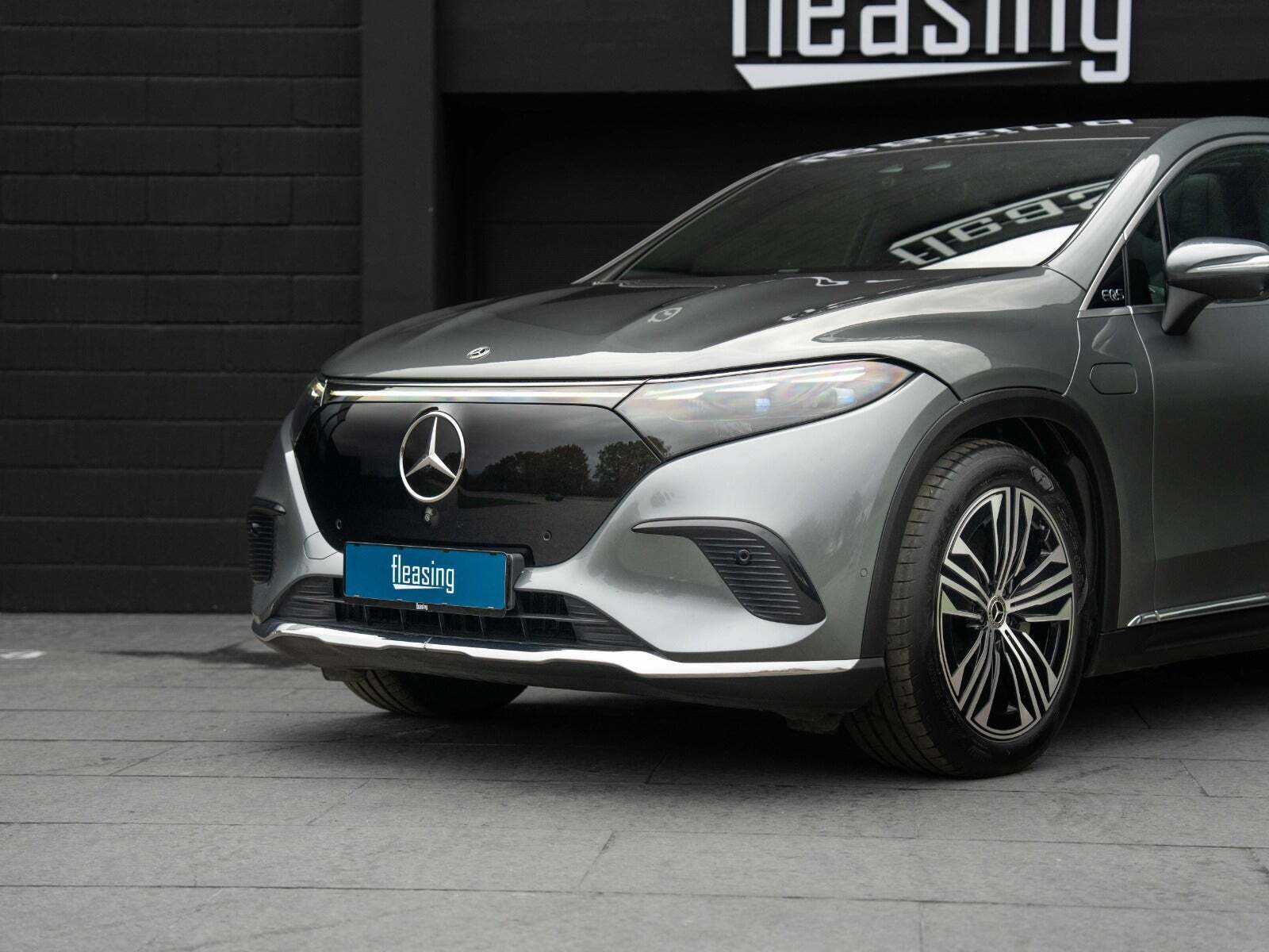 Mercedes EQS450+ SUV Electric Art 7prs