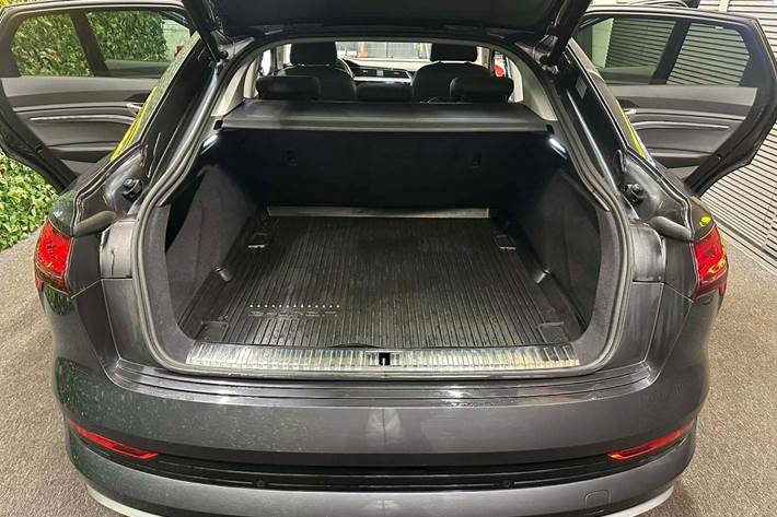 undefined Audi e-tron fra 2021