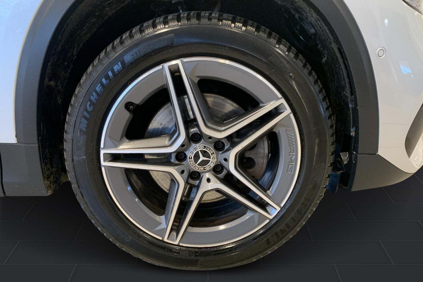 Sølv Mercedes GLA250 e fra 2020