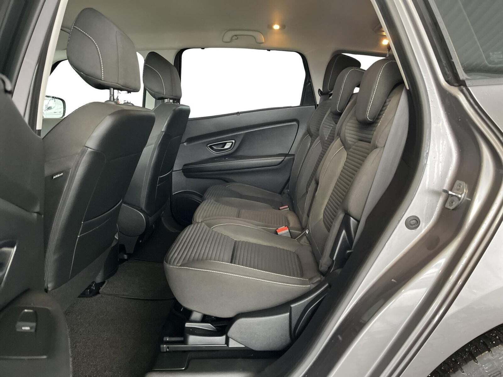 Renault Grand Scenic IV 1,3 TCe 140 Zen