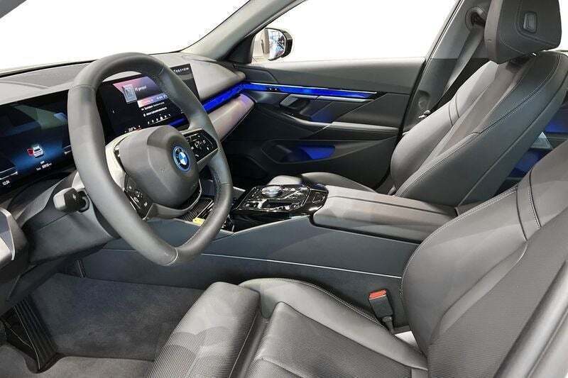 BMW i5 eDrive40 Touring Sport Line