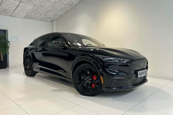 Sort Ford Mustang Mach-E fra 2023
