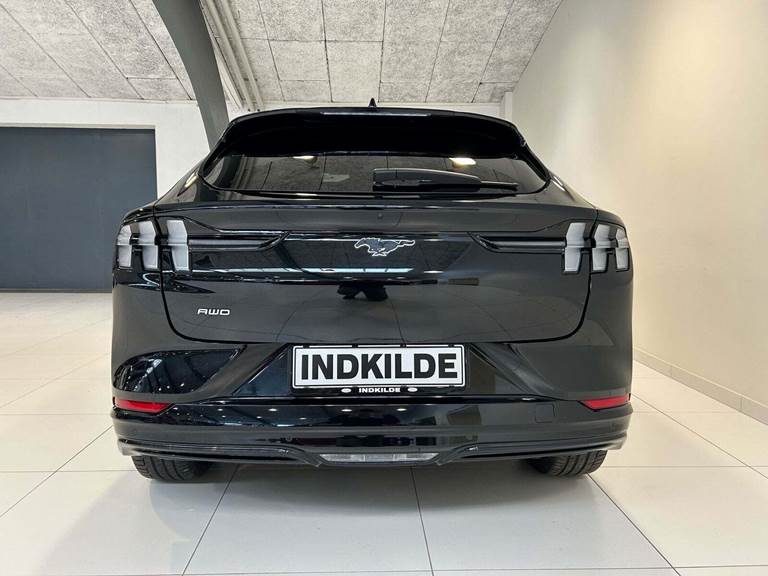 Ford Mustang Mach-E 70 Premium Standard Range AWD