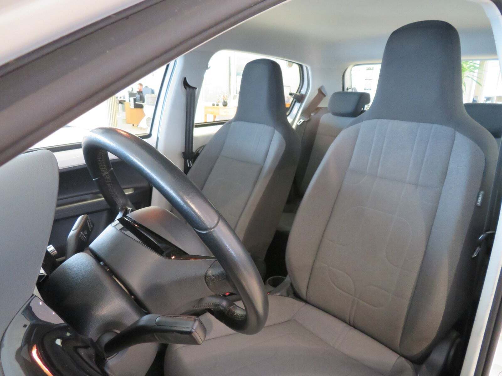 Hvid VW UP! fra 2015