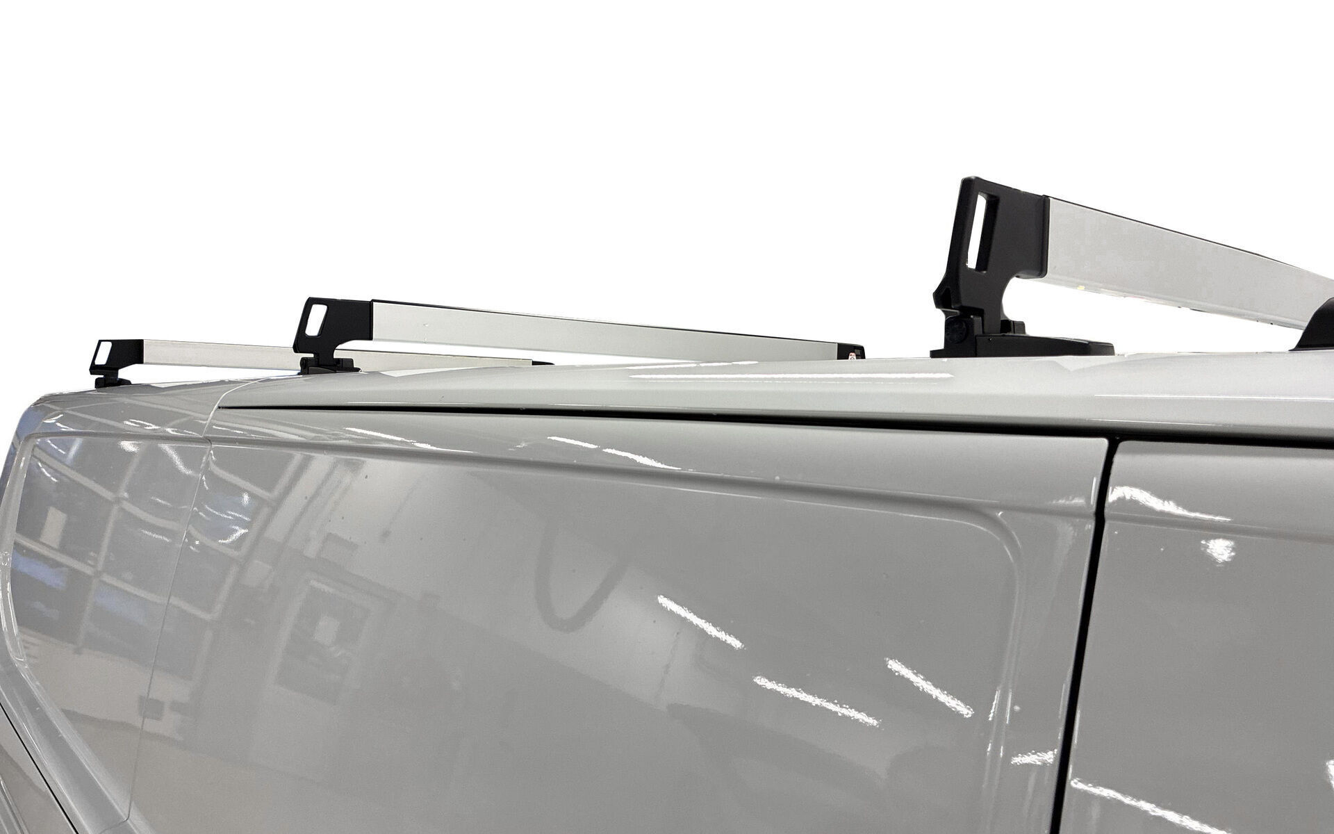 Hvid Ford Transit Custom fra 2024