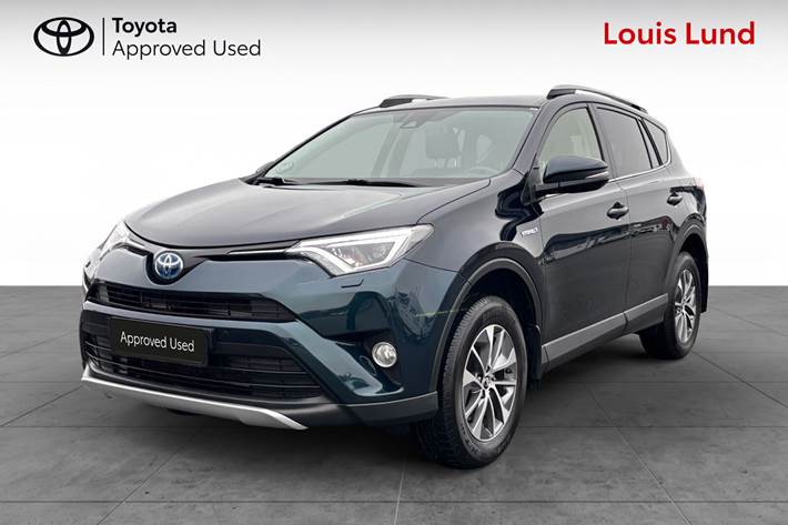 Grøn Toyota RAV4 fra 2018 set udefra