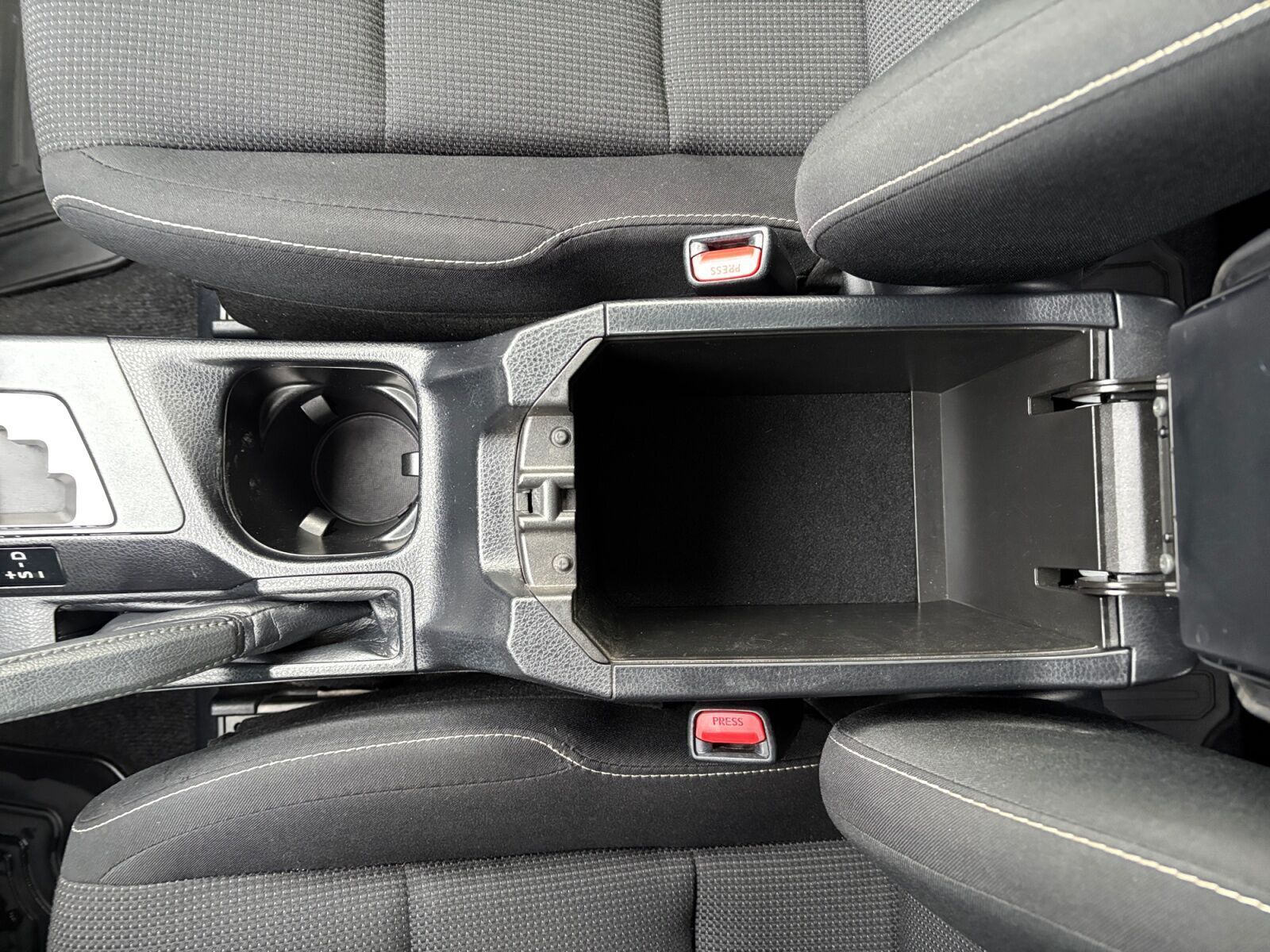 Grøn Toyota RAV4 fra 2018