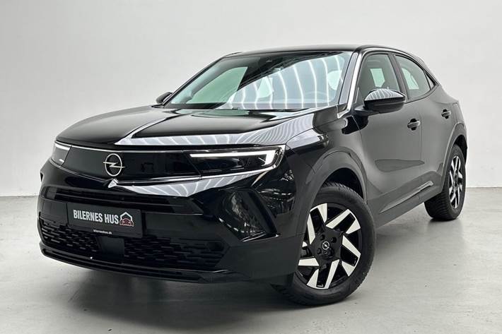 Sort Opel Mokka-e fra 2023