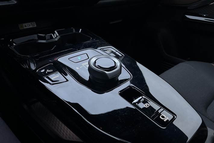 Grøn Suzuki eVitara fra 2025