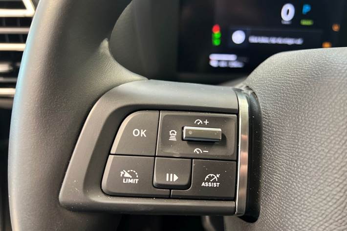 Grå Citroën ë-C4 fra 2025