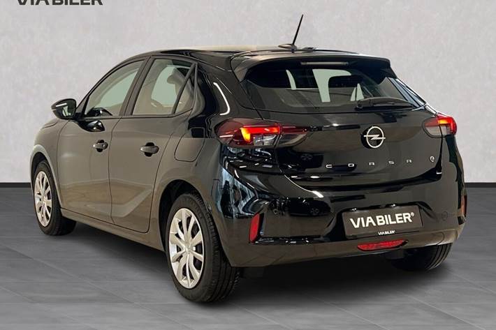 Sort Opel Corsa-e fra 2025