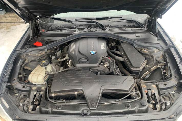 Sort BMW 118d fra 2015