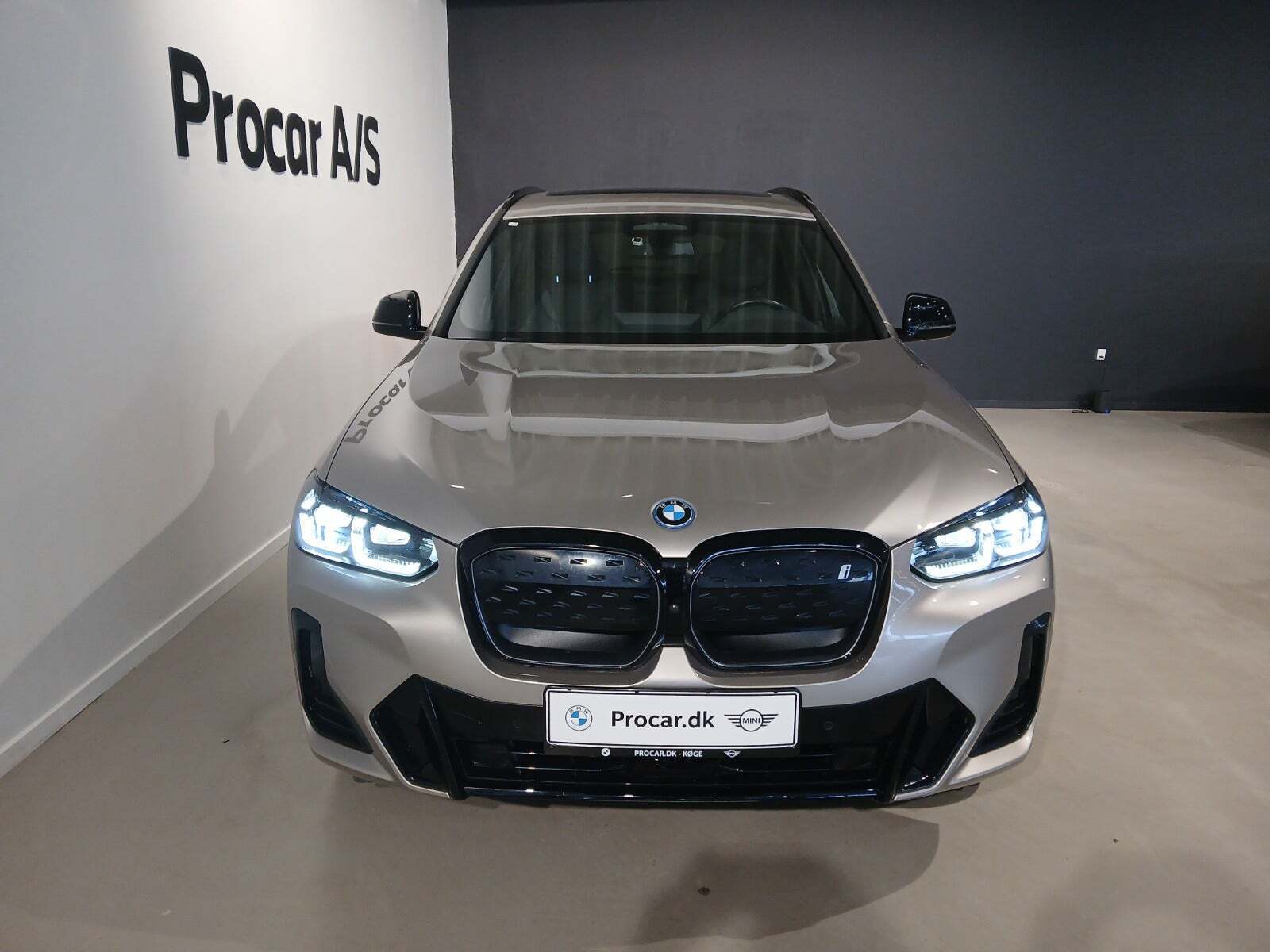BMW iX3 Charged Plus M-Sport