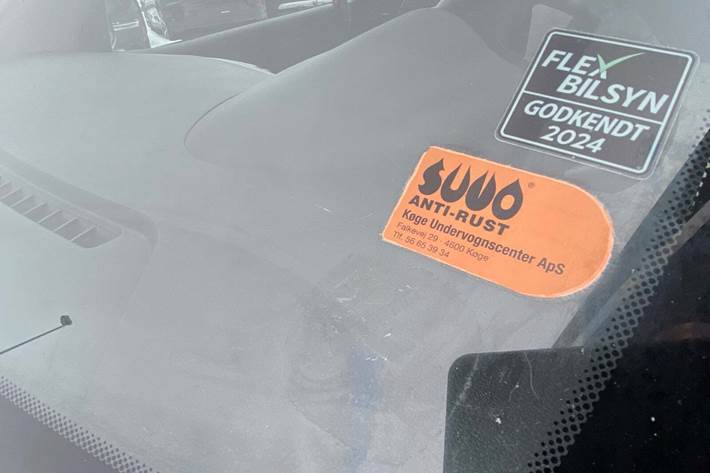 Rød Hyundai i10 fra 2008