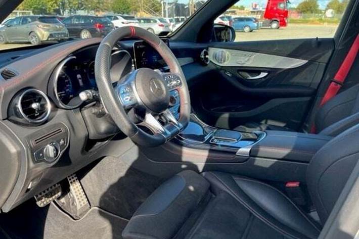 Hvid Mercedes GLC43 fra 2020