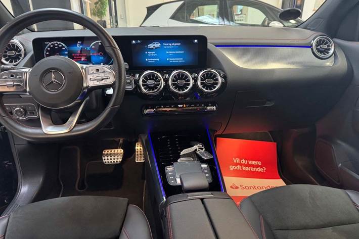 Sort Mercedes EQA250 fra 2022