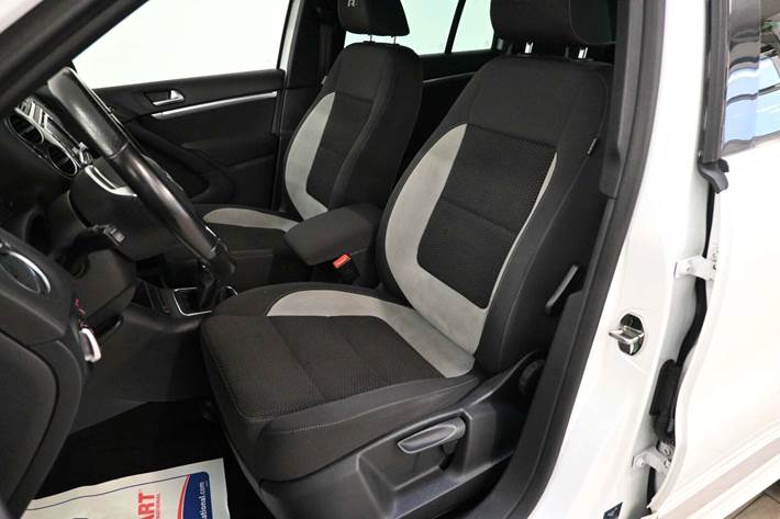 Hvid VW Tiguan fra 2014