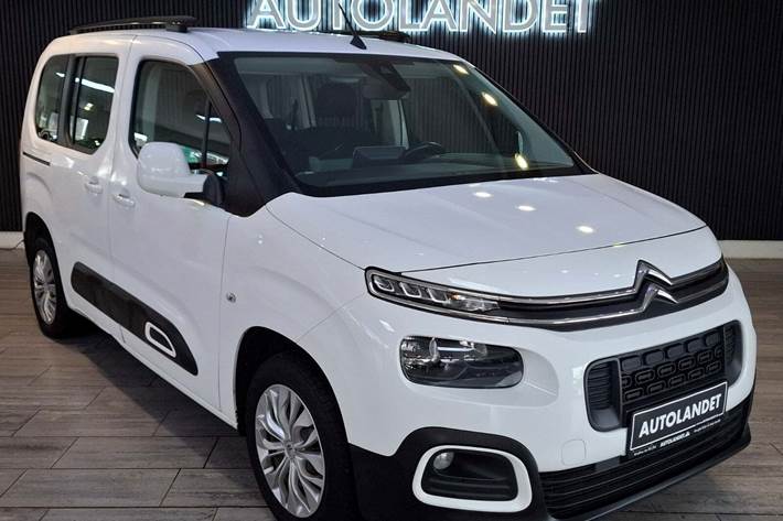 Hvid Citroën Berlingo fra 2019 set udefra