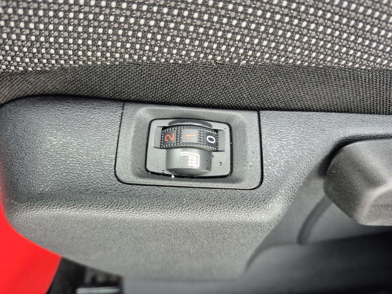 Grå Citroën C3 Aircross fra 2018