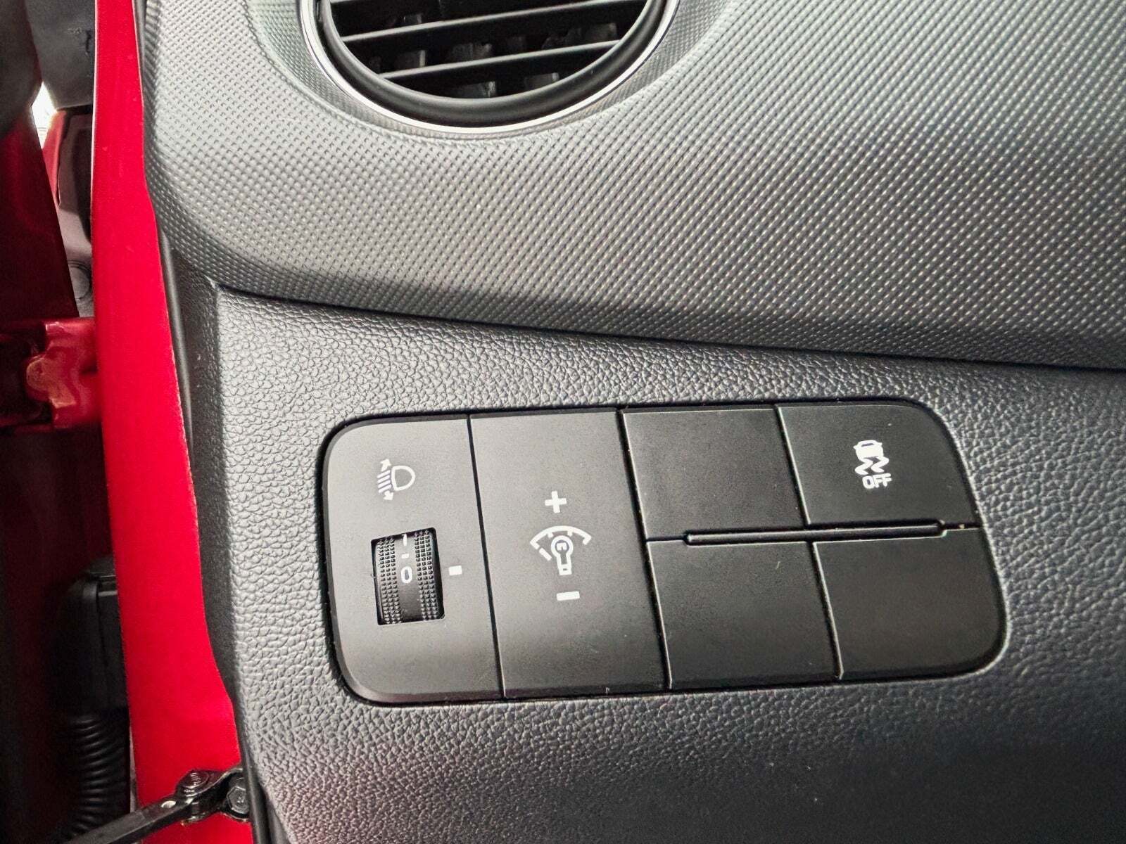 Rød Hyundai i10 fra 2020