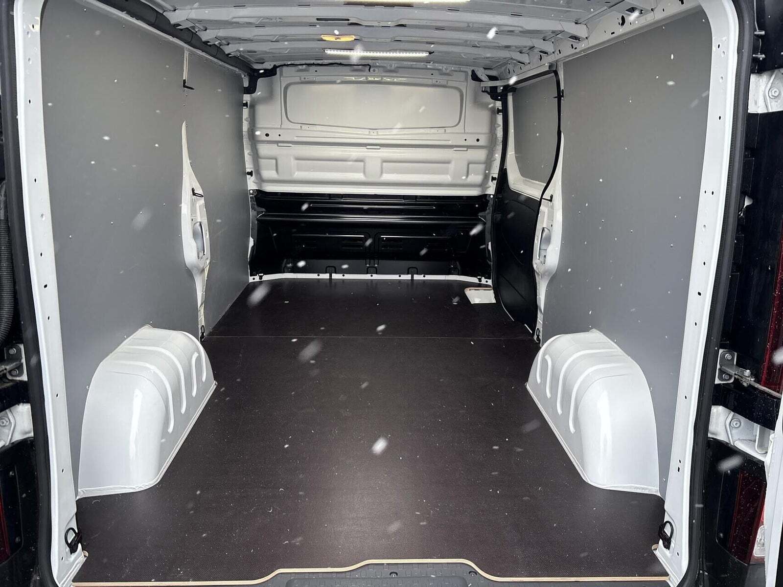 Hvid Renault Trafic fra 2025