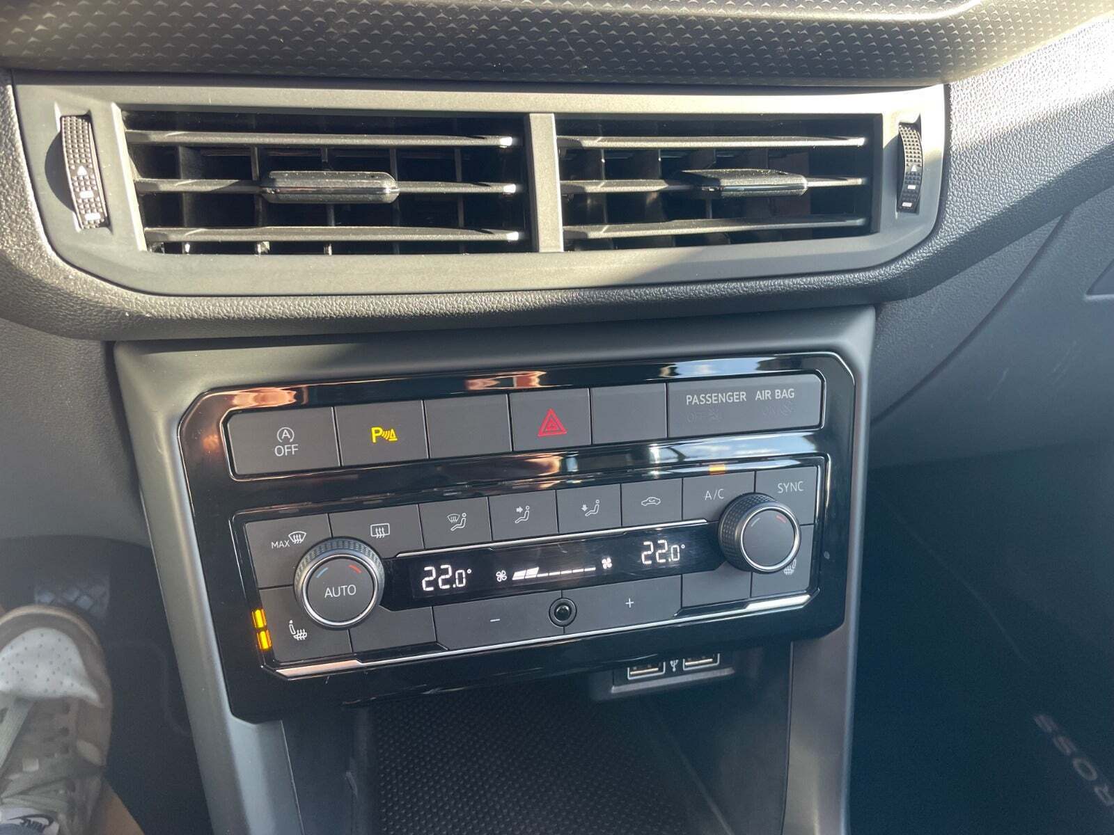 Grå VW T-Cross fra 2020