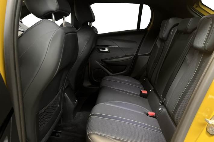 Gul Peugeot e-208 fra 2020