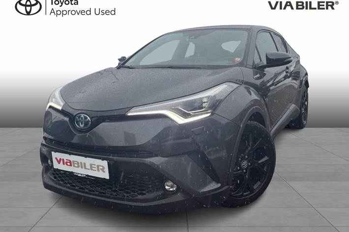Grå Toyota C-HR fra 2018 set udefra
