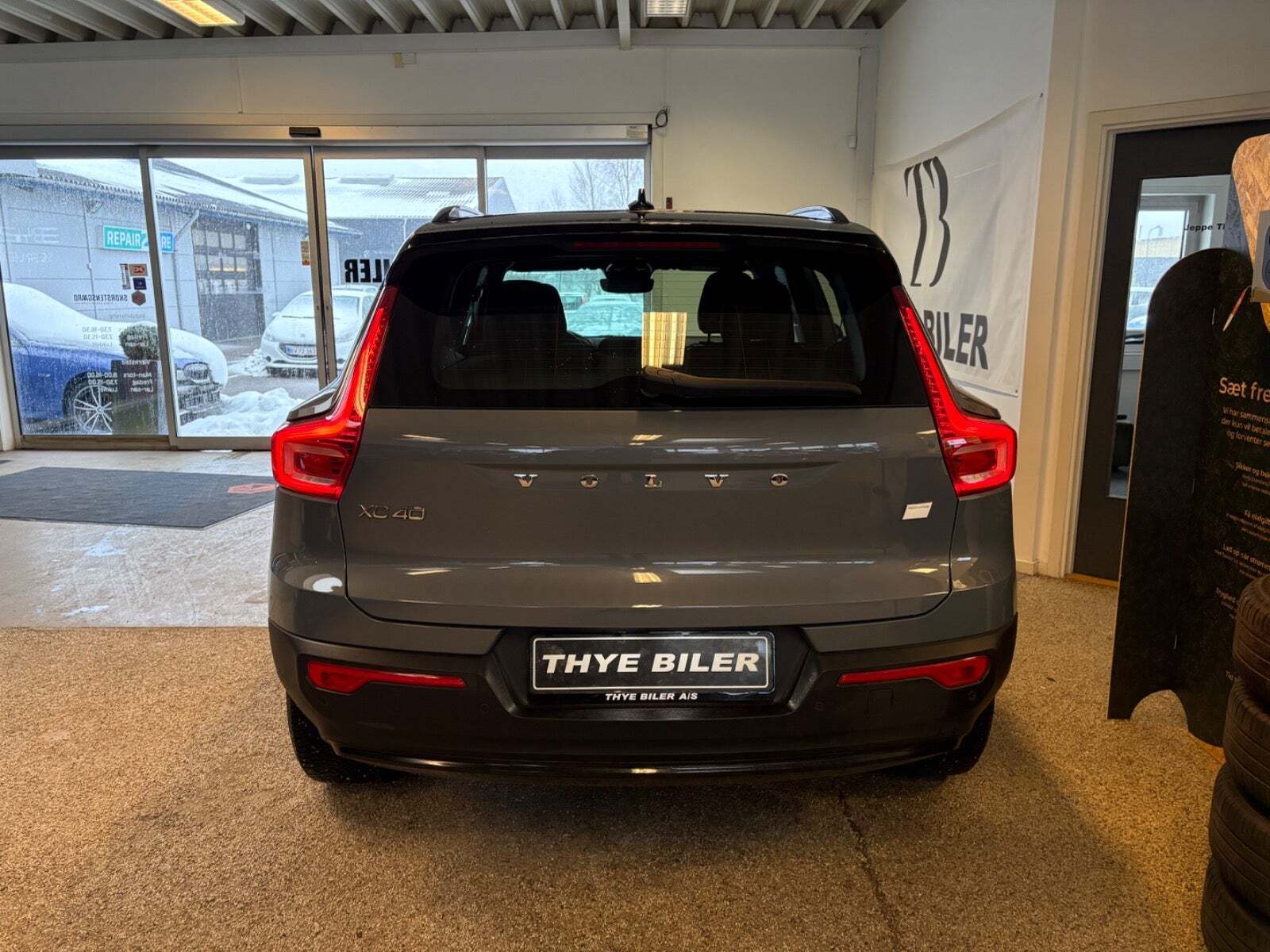 Volvo XC40 P6 ReCharge Core
