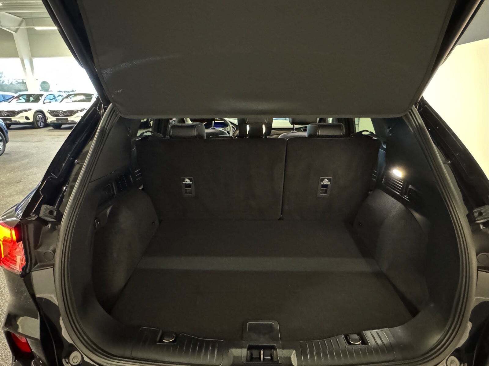 Ford Kuga 2,5 PHEV Vignale CVT