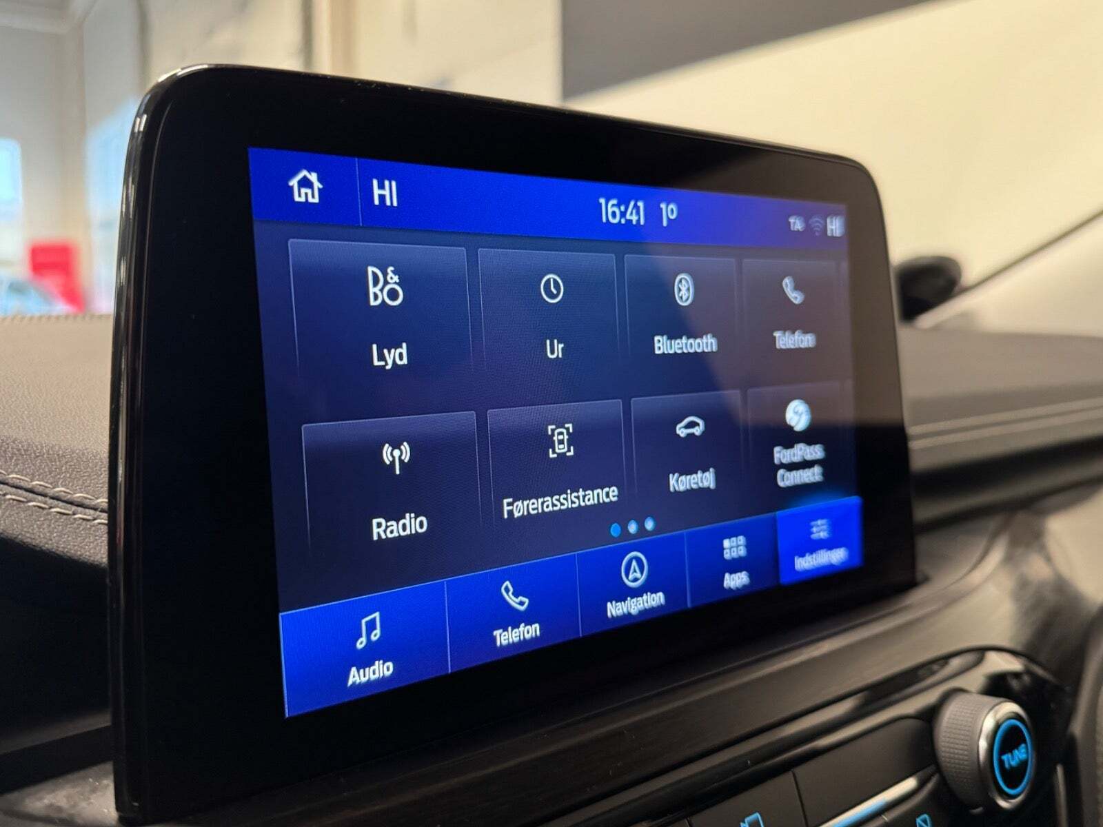 Sort Ford Kuga fra 2022