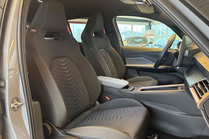 Grå Cupra Born fra 2025