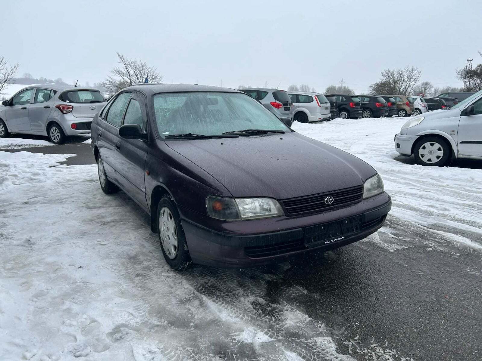 undefined Toyota Carina E fra 1994 set udefra