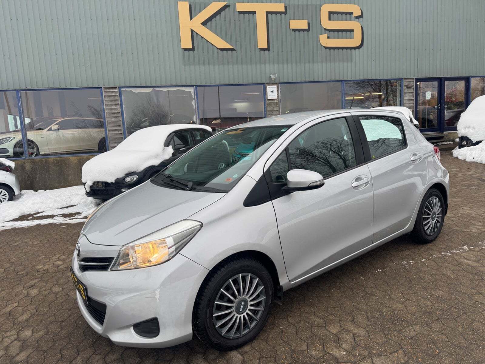 Toyota Yaris 1,0 VVT-i T2 Touch