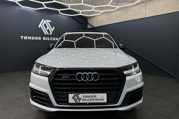 Hvid Audi SQ7 fra 2016