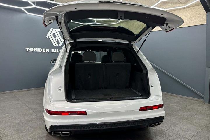 Hvid Audi SQ7 fra 2016